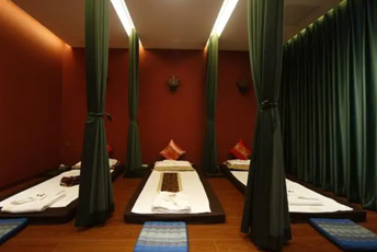 成都郫都泰式按摩的被动瑜伽：当身体被折叠成诗